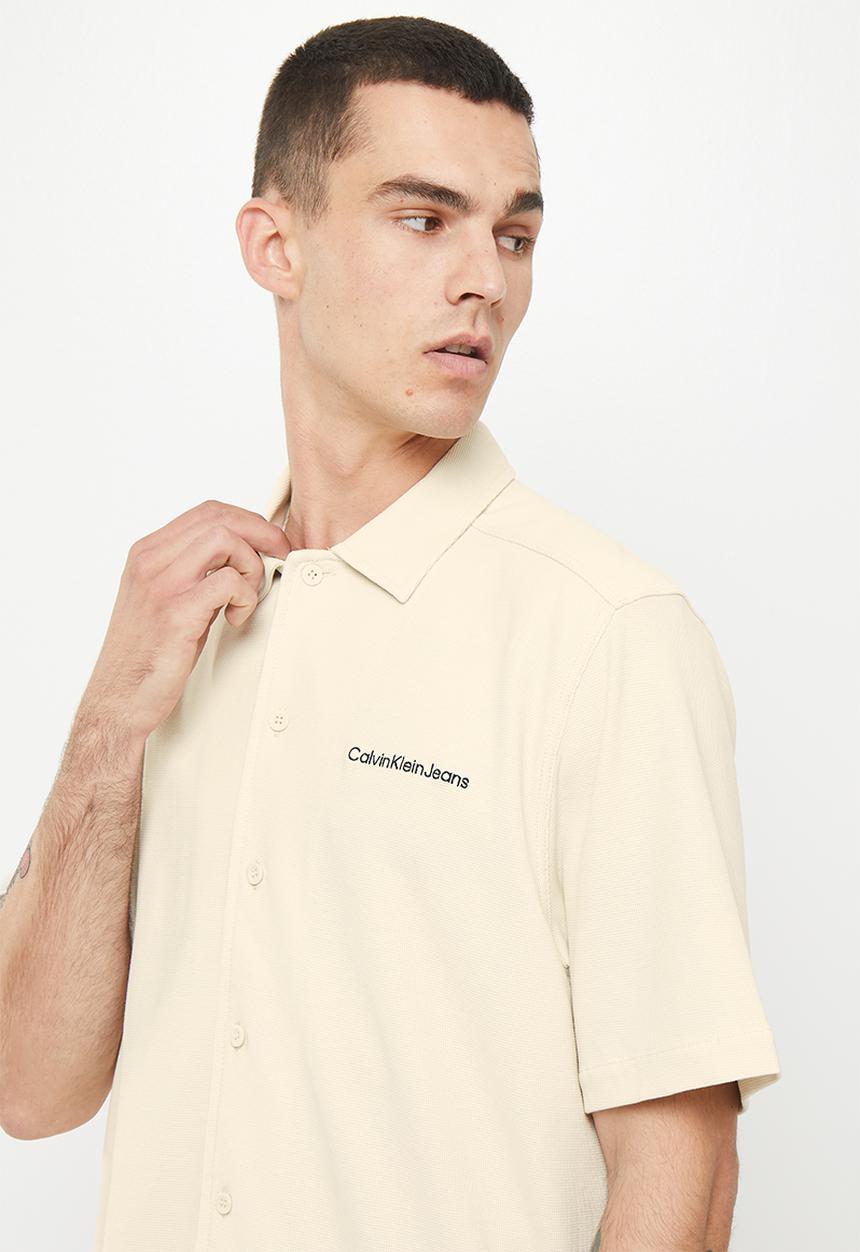 Calvin Klein - Institutional knitted short sleeve shirt - eggshell