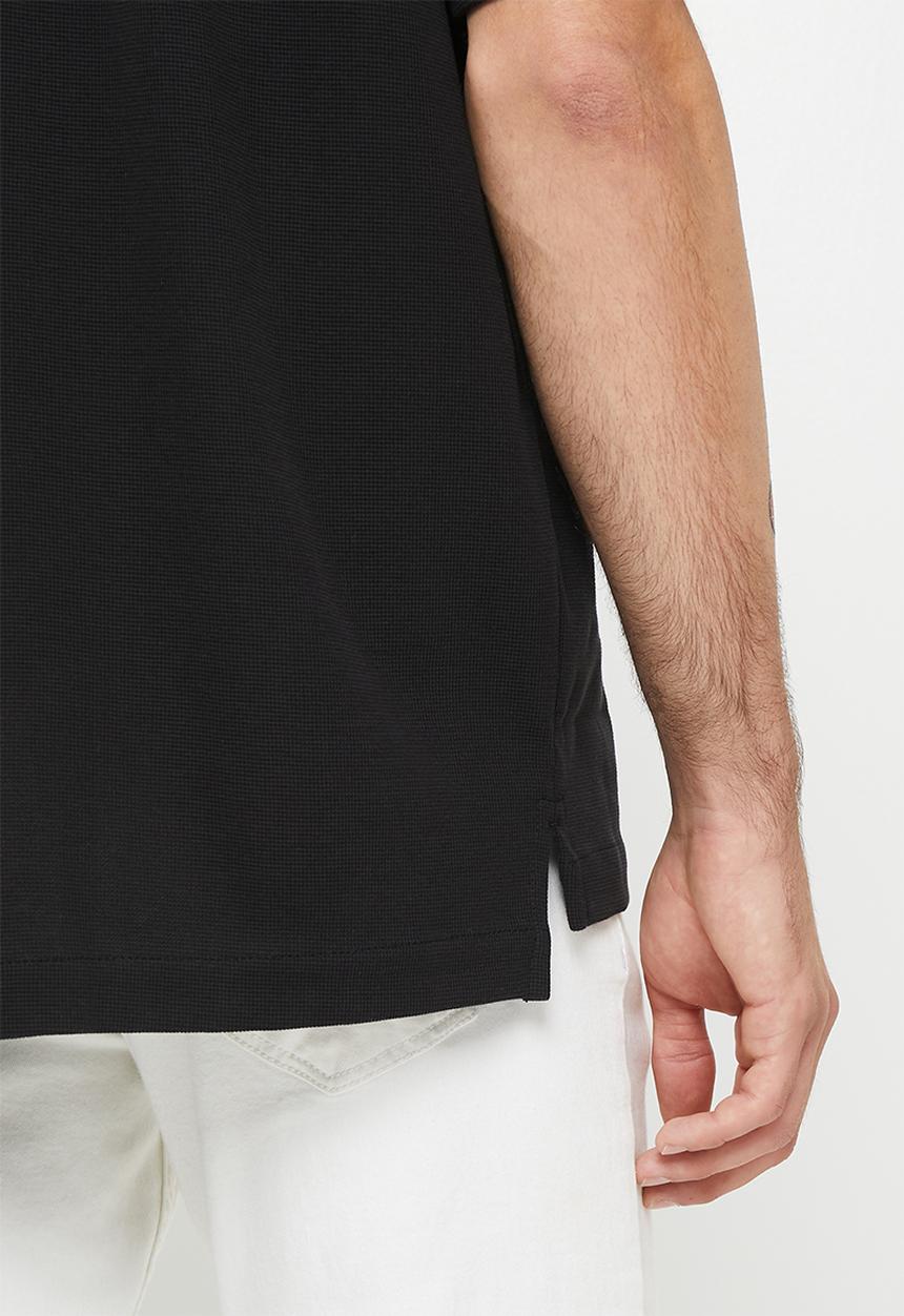 Calvin Klein - Institutional knitted short sleeve shirt - black