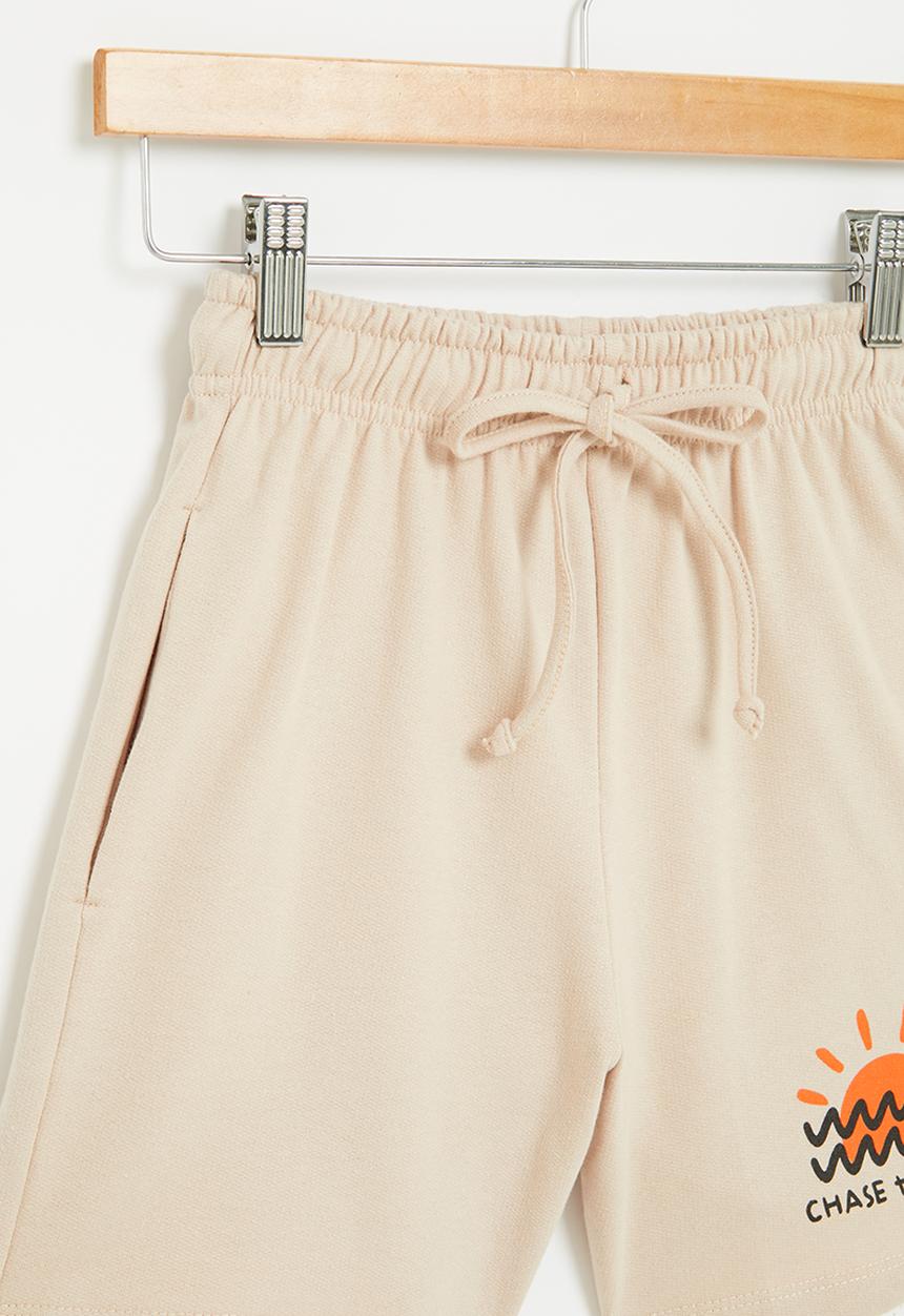 Superbalist - Printed sweat short - stone