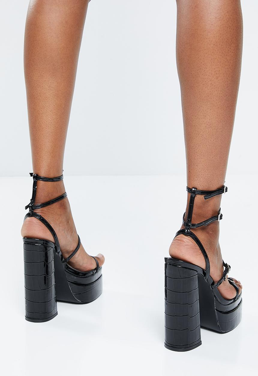 SIMMI London - Robin-3 strappy platform block heel - black patent