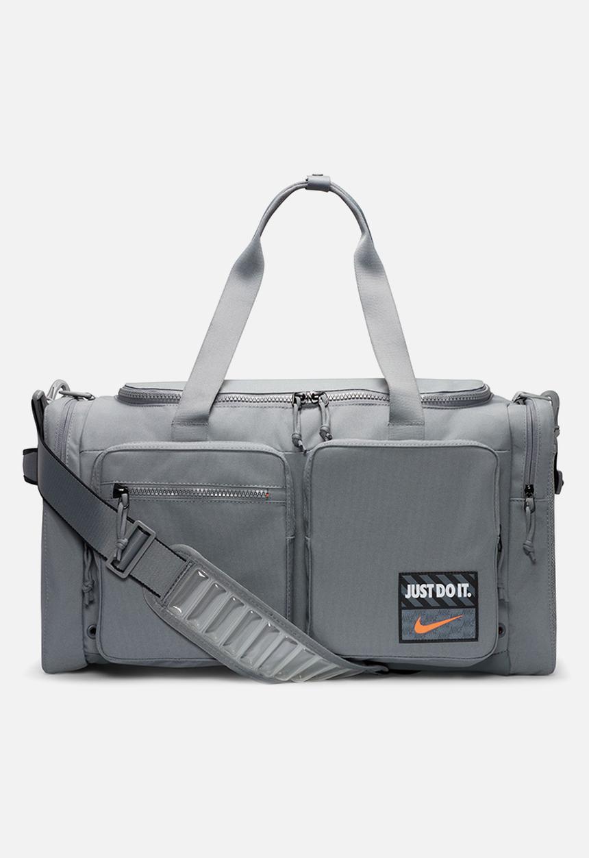 Nike - Nike utility power-smoke - grey 