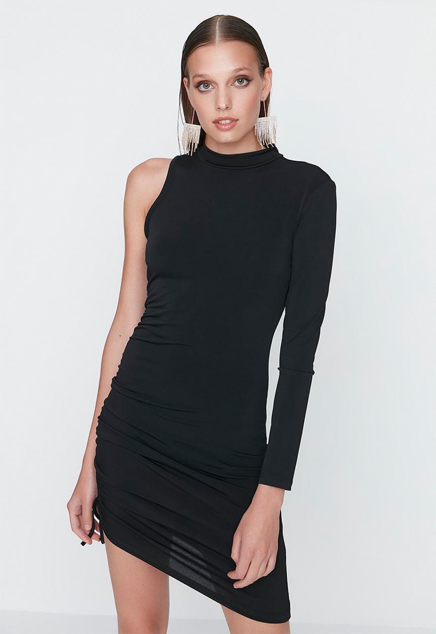 Trendyol - Ruched asymmetrical sleeve bodycon dress - black