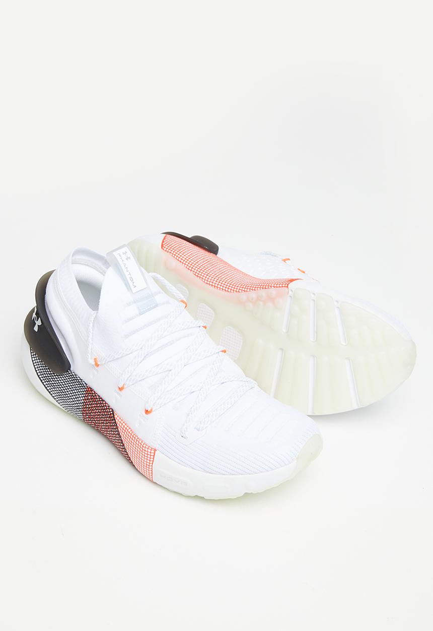 Under Armour - UA Hovr Phantom 3 Launch