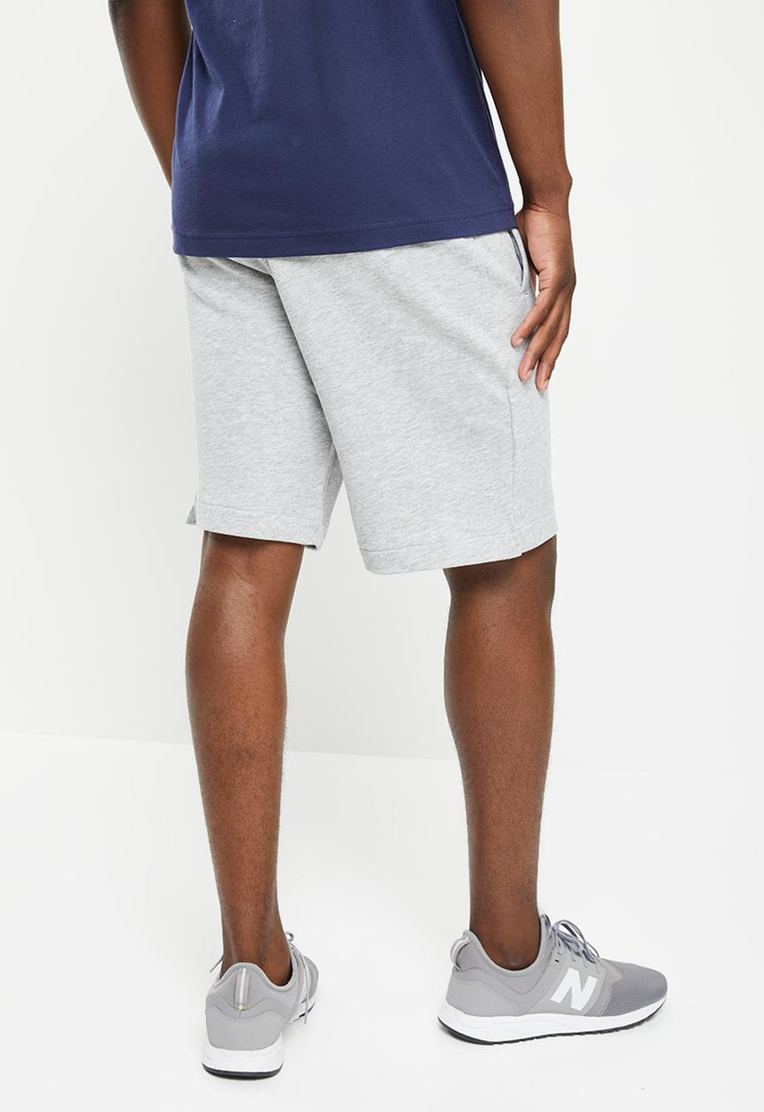 New Balance  - Nb classics core short - athletic grey