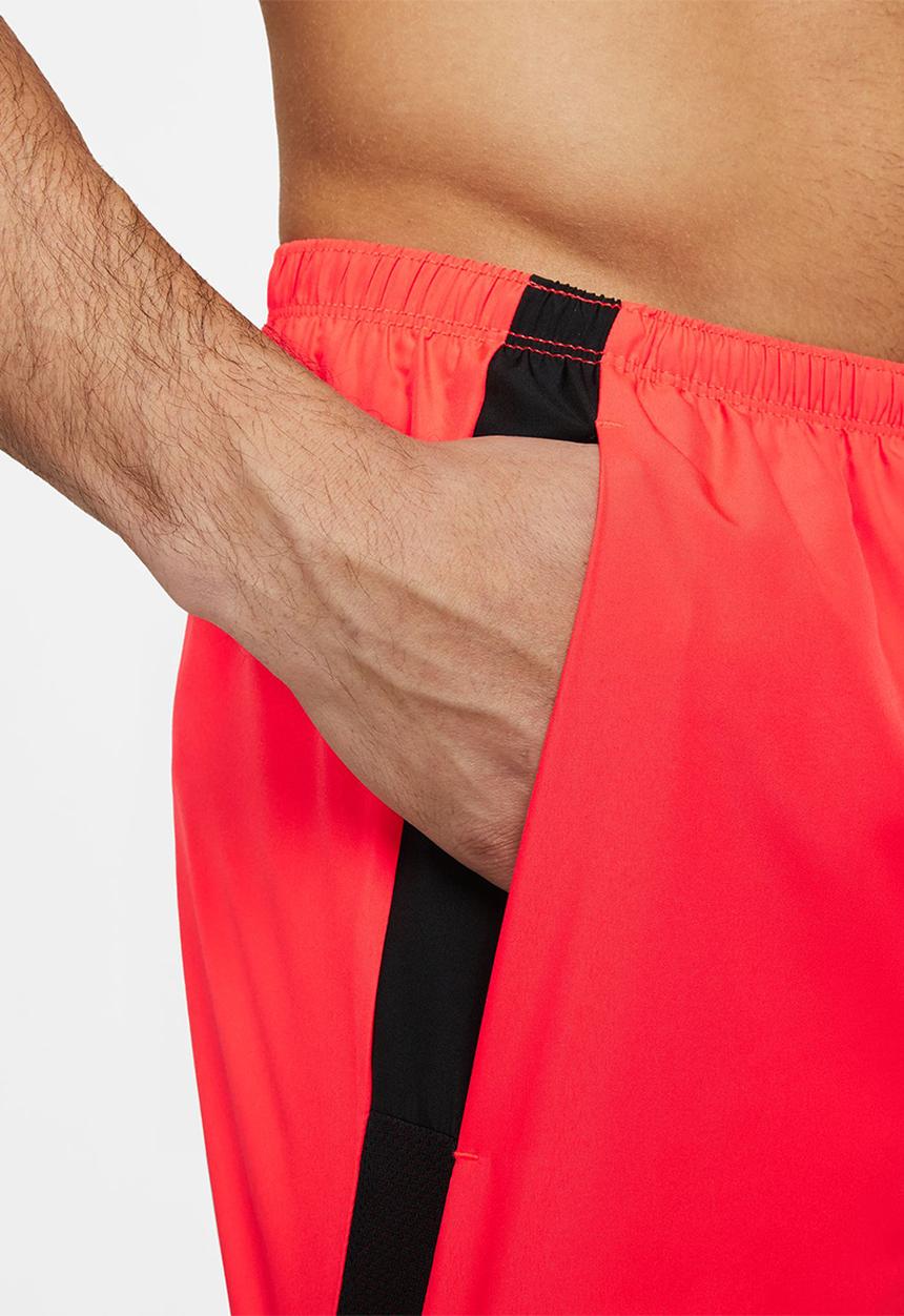 Nike - M Nike df challenger short 7bf - bright crimson