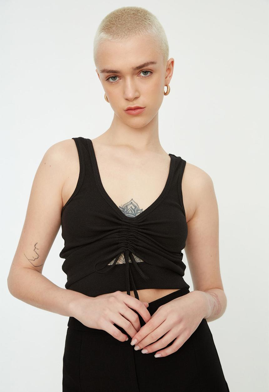 Trendyol - Ruched string detail top - black
