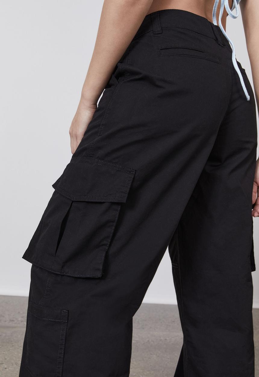 Factorie - 2000s cargo pant - black