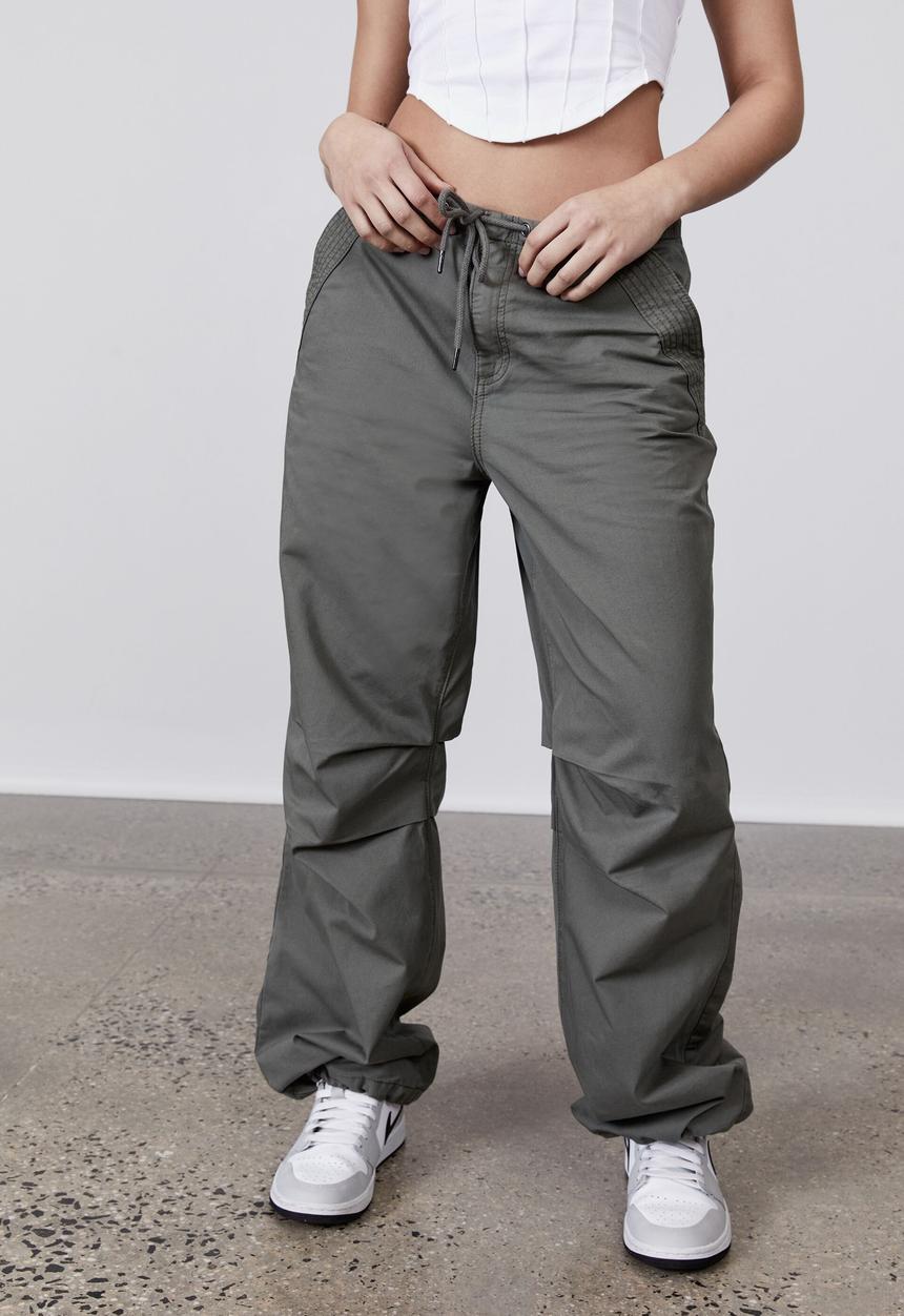 Factorie - Baggy drawtie pant - army green