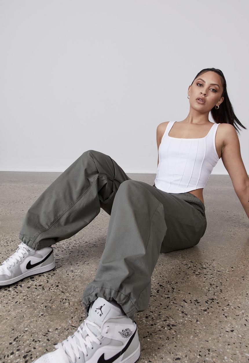 Factorie - Baggy drawtie pant - army green