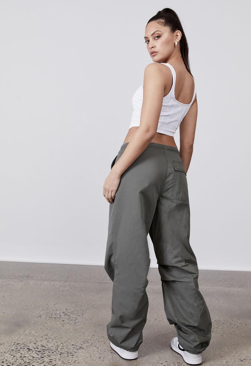Factorie - Baggy drawtie pant - army green