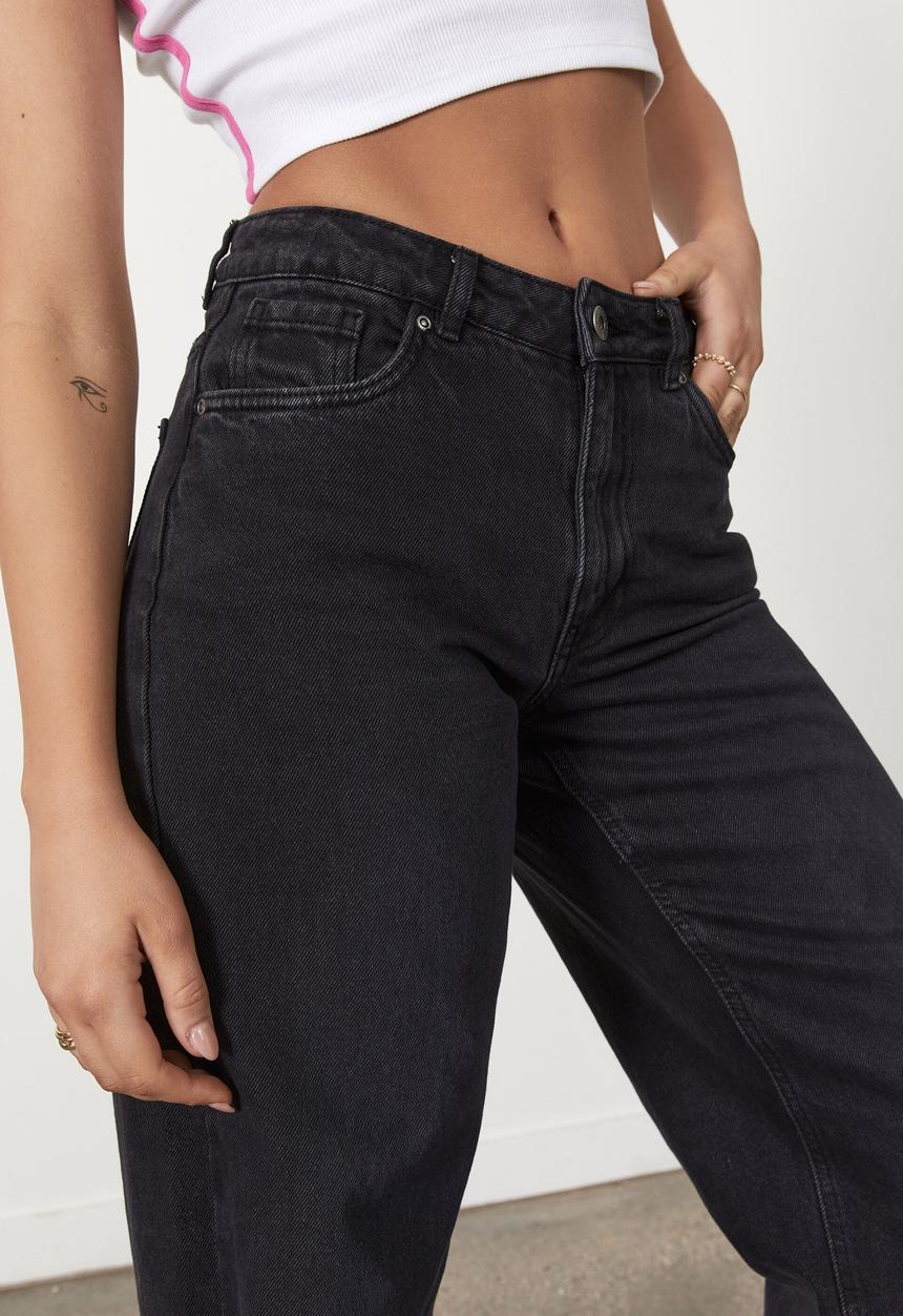 Factorie - Low rise baggy jean - washed black