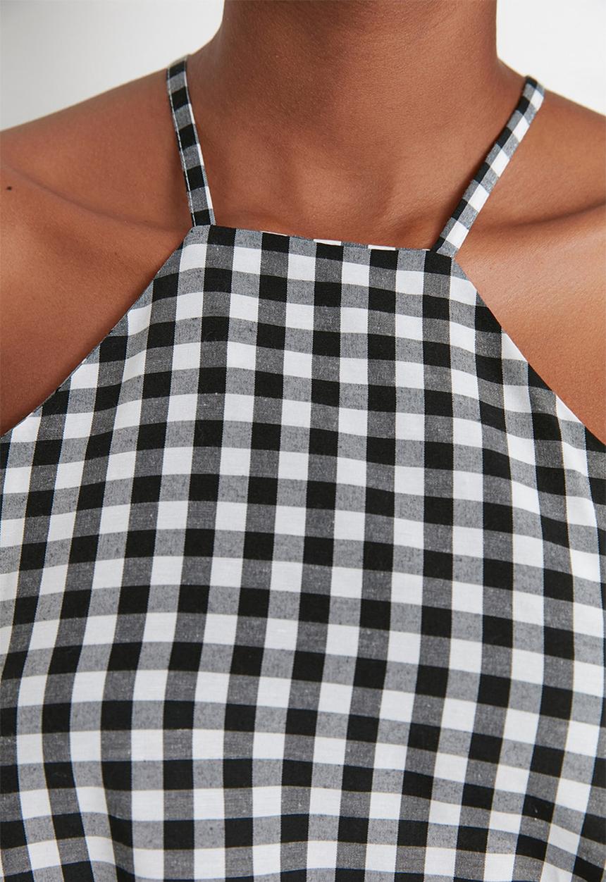 Trendyol - High neck gingham dress - black