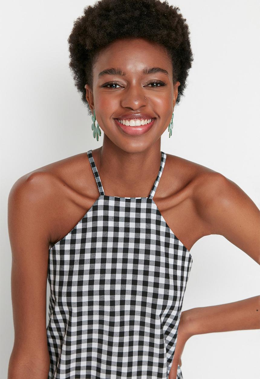 Trendyol - High neck gingham dress - black