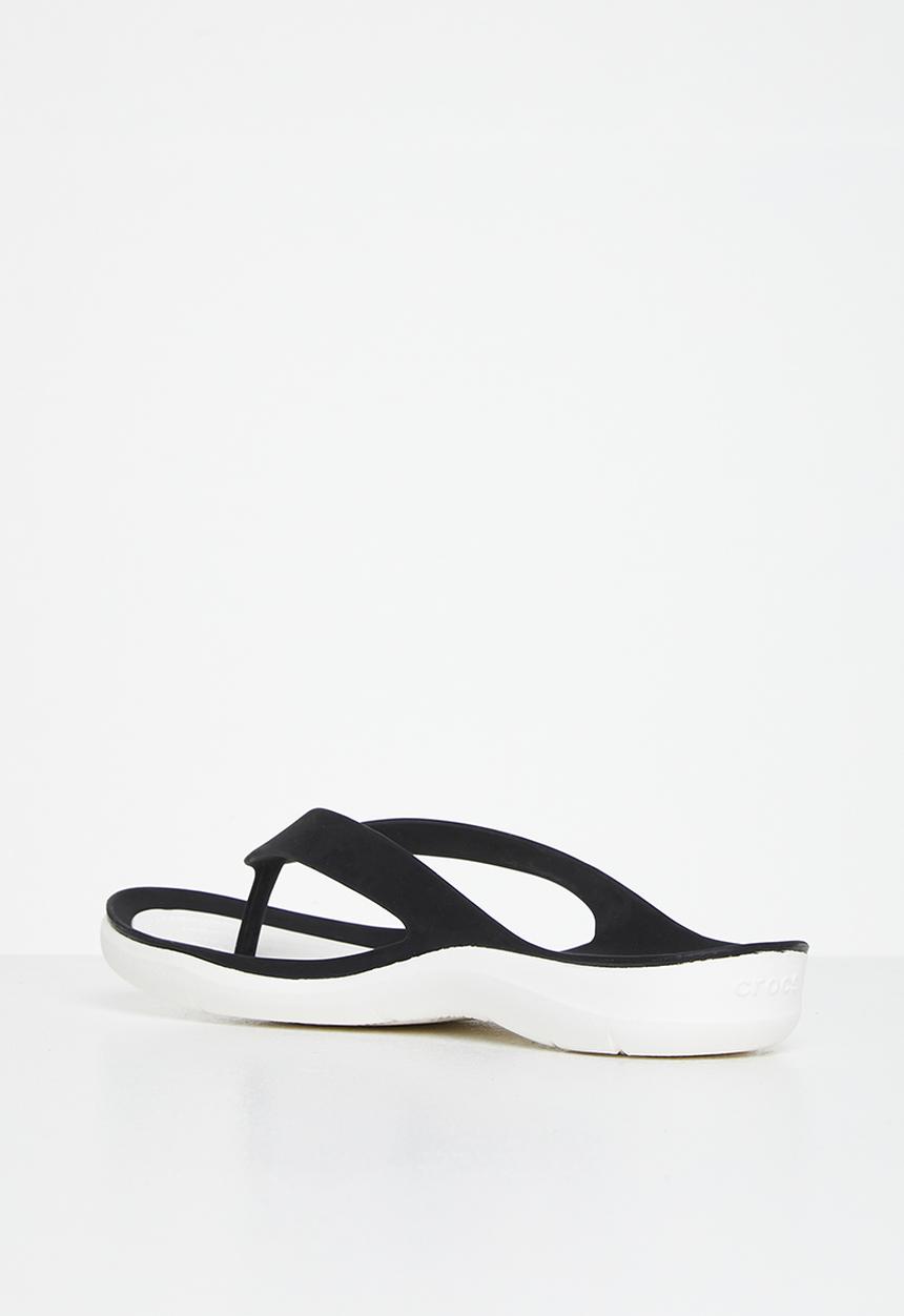 Crocs - Swiftwater flip flops - black & white