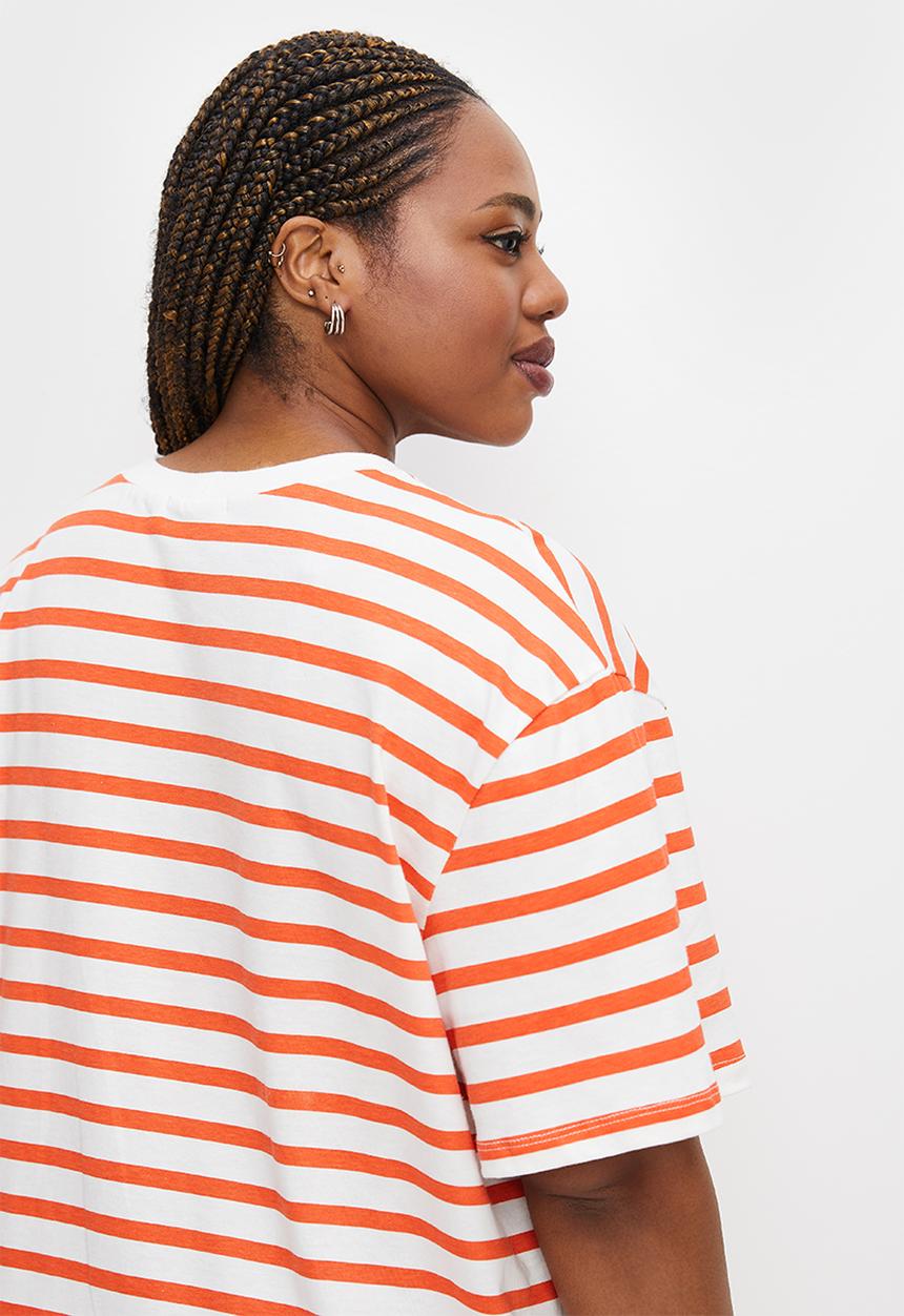 Superbalist - Basic crew aop tee - fiesta