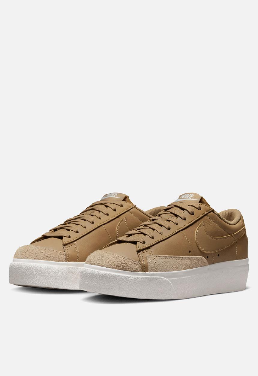 Nike - Nike Blazer Low Platform
