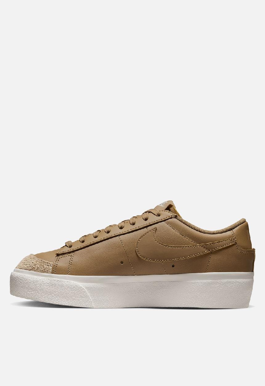 Nike - Nike Blazer Low Platform