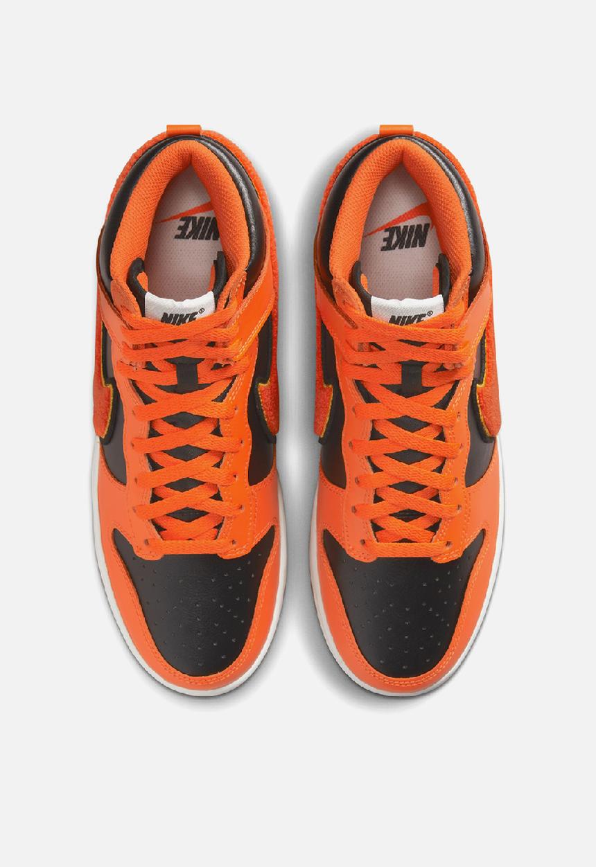 Nike - Dunk High Retro
