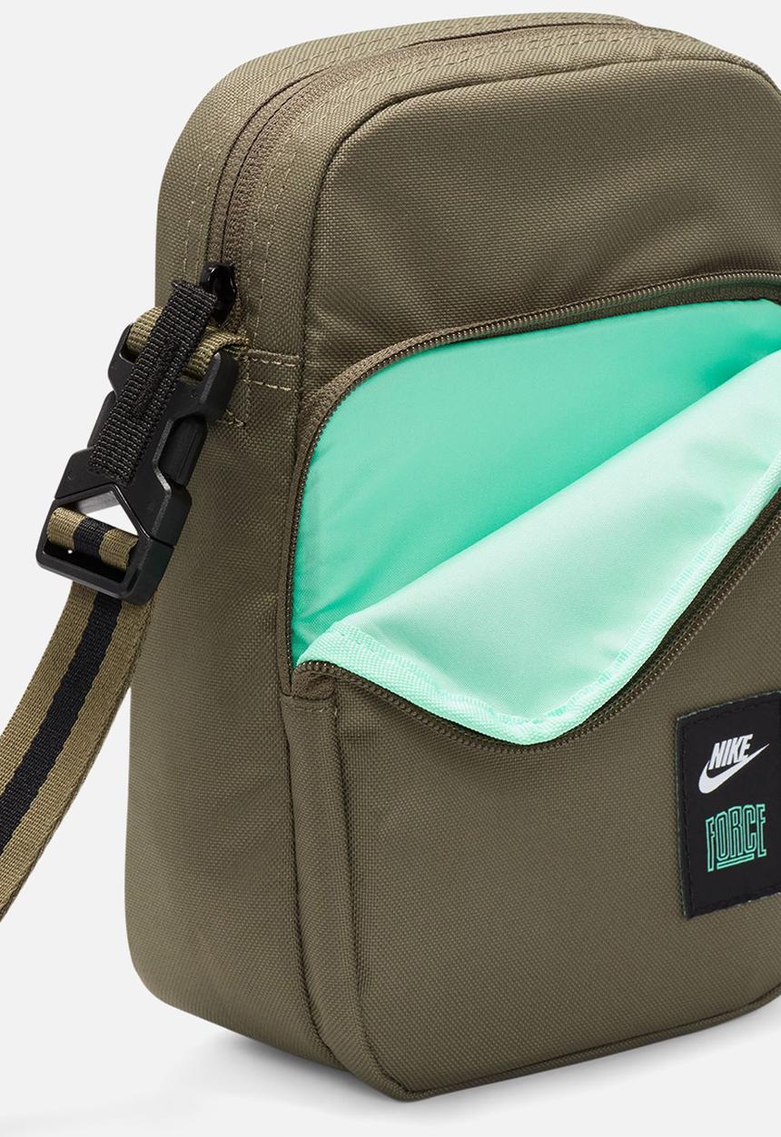 Nike - Nike bb heritage - medium olive