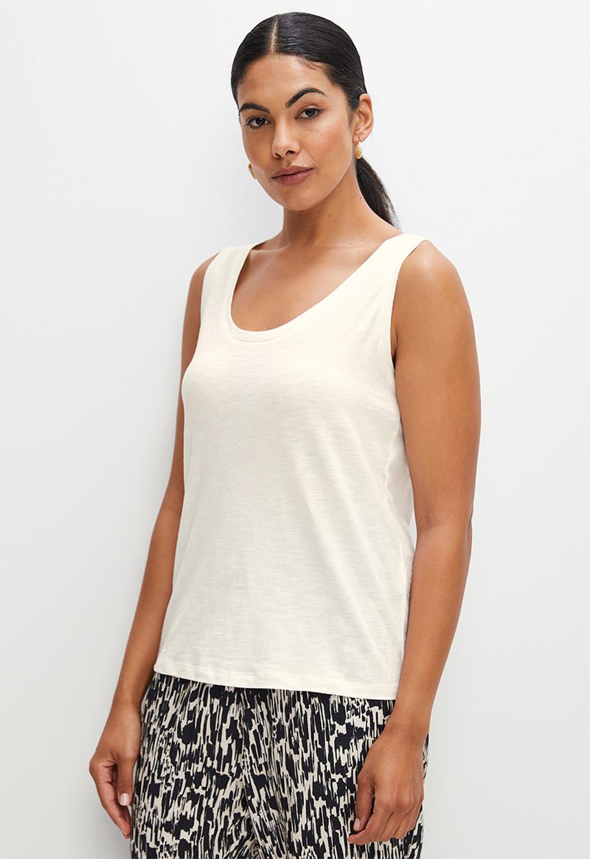 edit - Scoopneck linen slub vest - milk