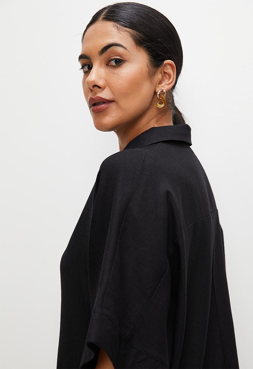 edit - Collared boxy linen shell - black