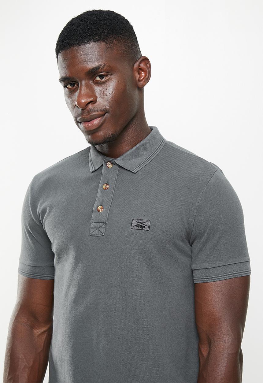 Vertigo - Vertigo badge embroidery pigment dyed  golfer - dark shadow