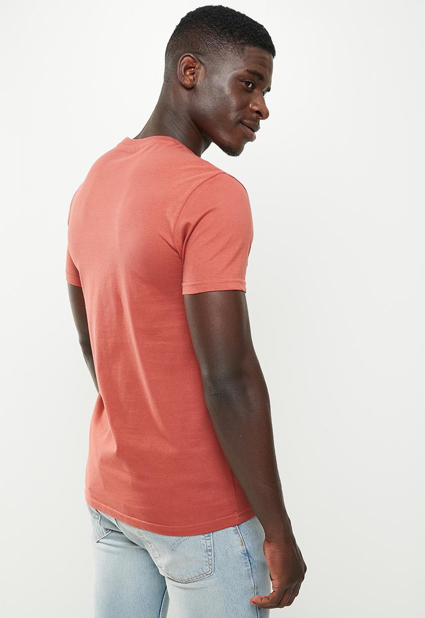 POLO - Men sport kabelo logo tee - brick