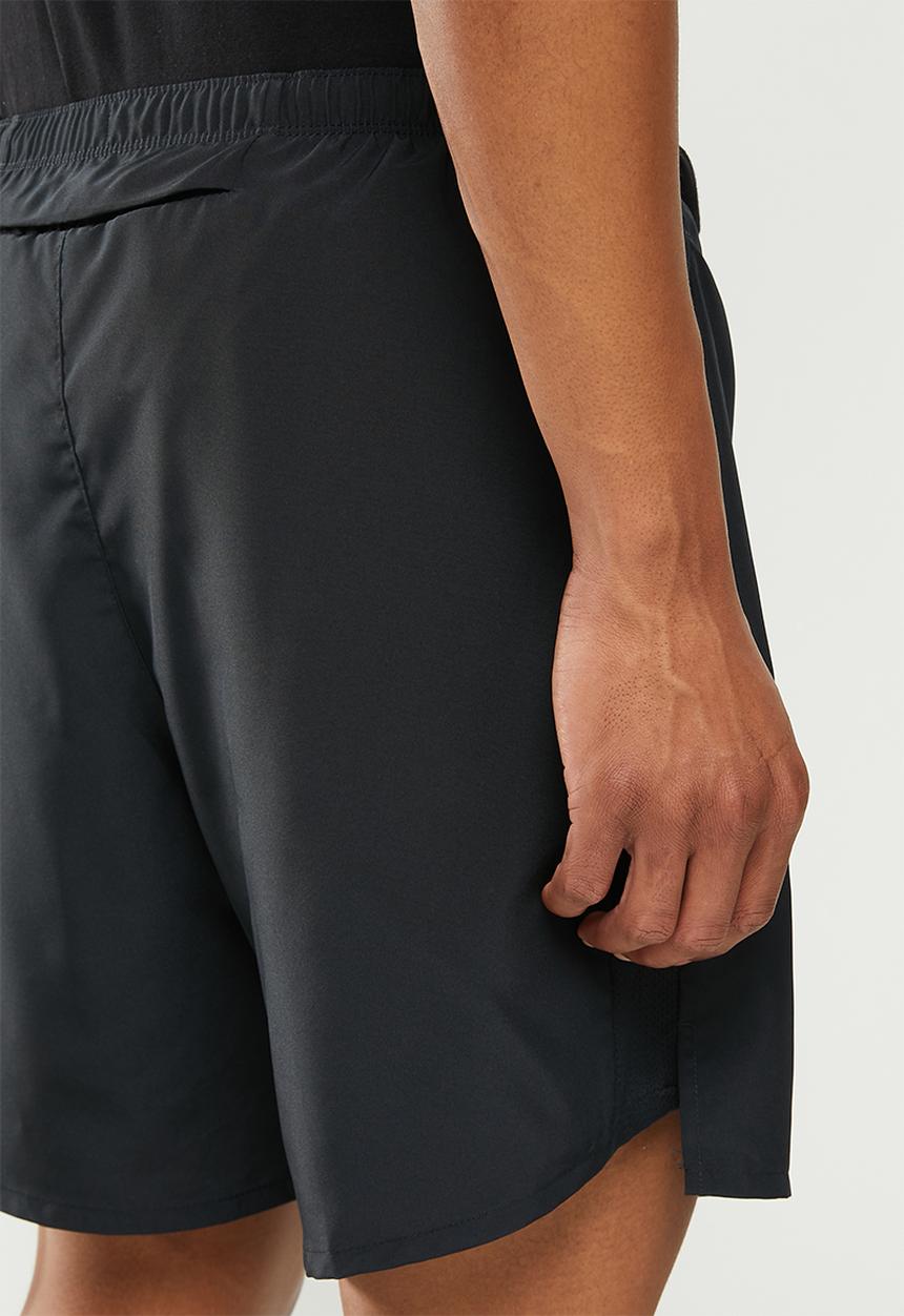 Nike - Challenger  2-in-1 running shorts - black