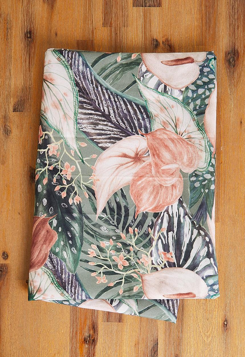 Hertex Haus - Arum lily tablecloth - blush
