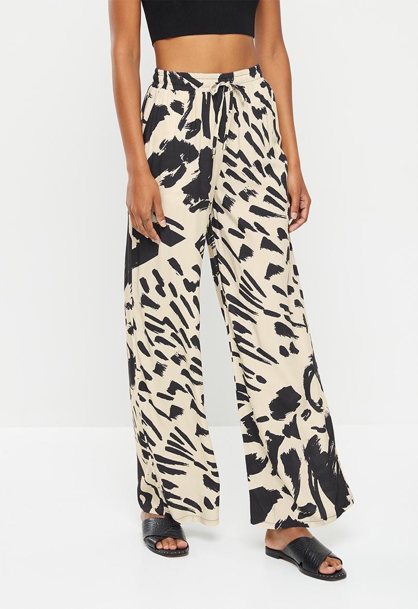 Me&B - Printed long wide pants  -  stone animal patch