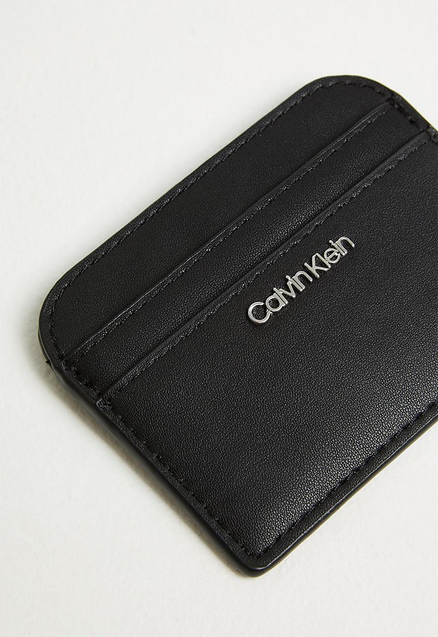 Calvin Klein - Ck must dome cardholder - ck black