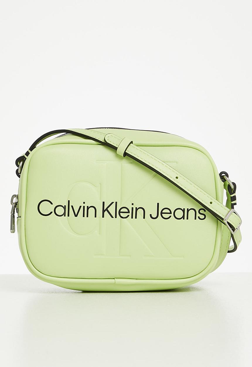 Calvin Klein - Sculpted camera bag mono - exotic mint