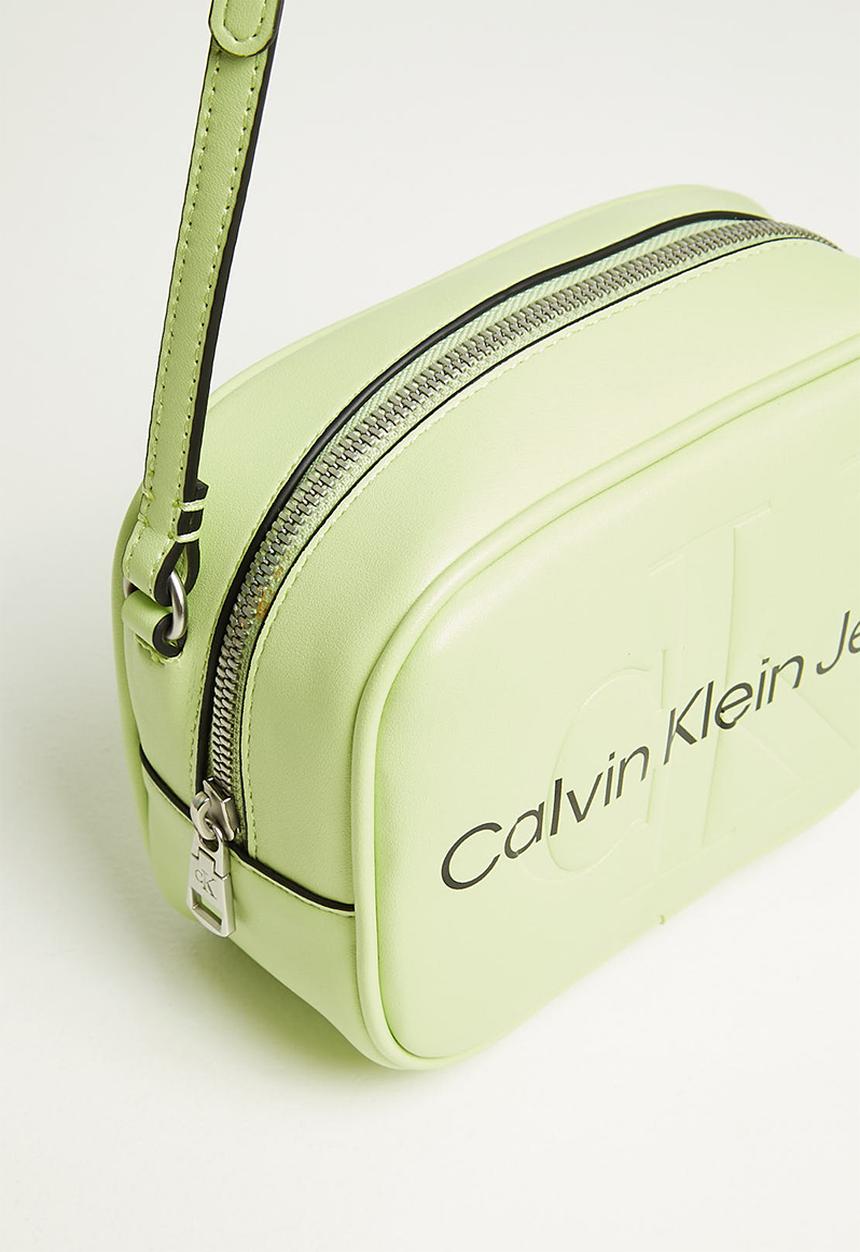 Calvin Klein - Sculpted camera bag mono - exotic mint