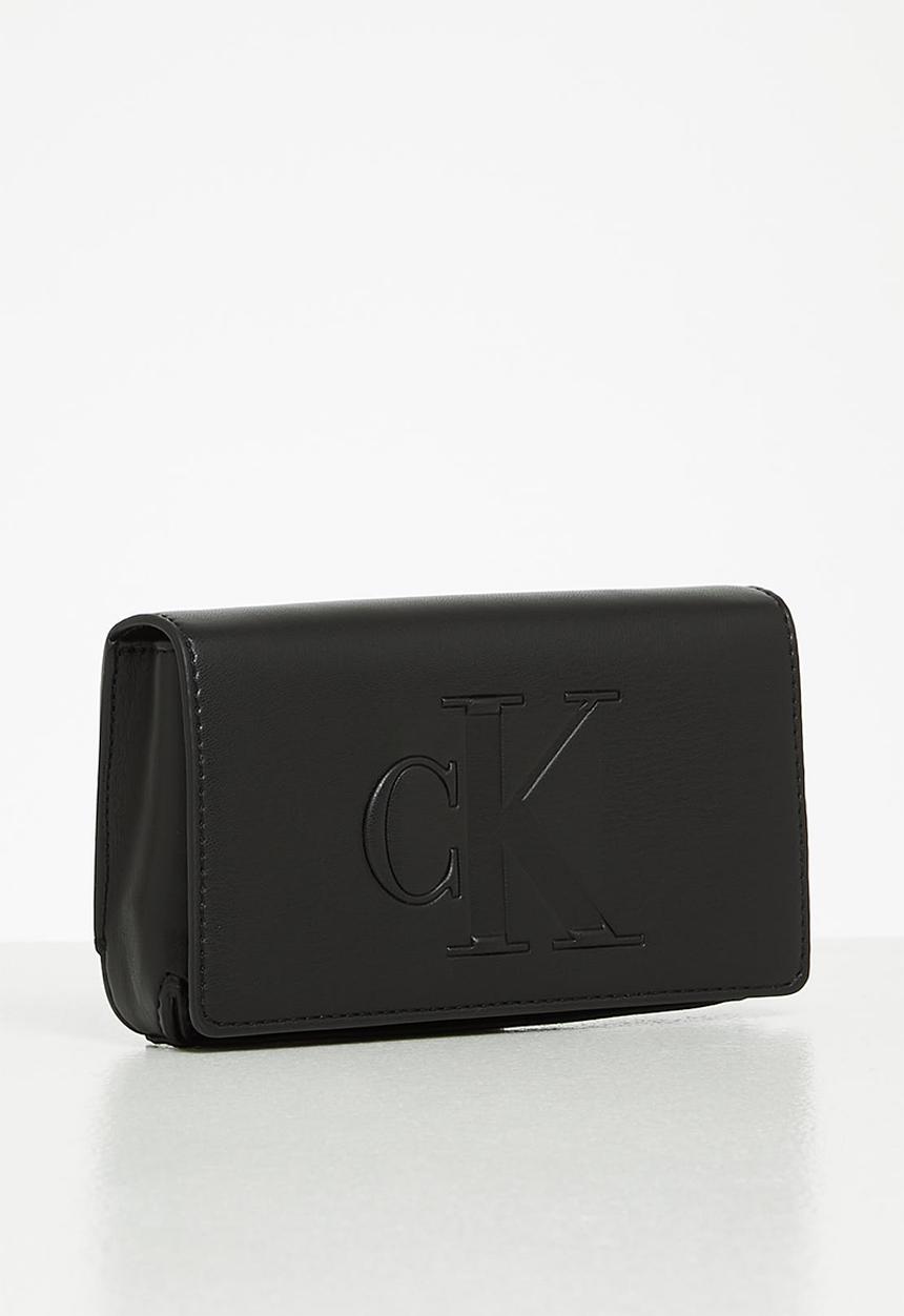 Calvin Klein - Sculpted phone crossbody chain - black