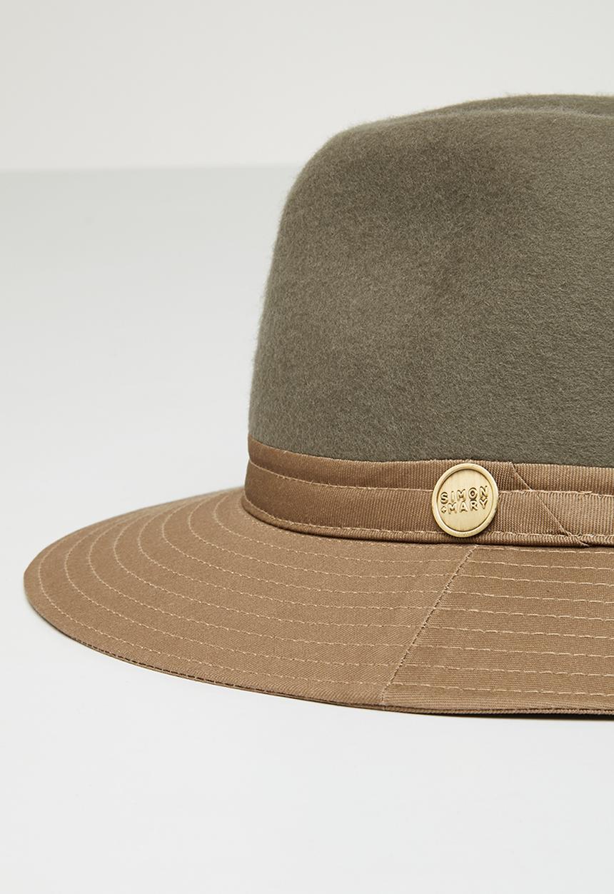 Simon and Mary - Charks - fawn & khaki