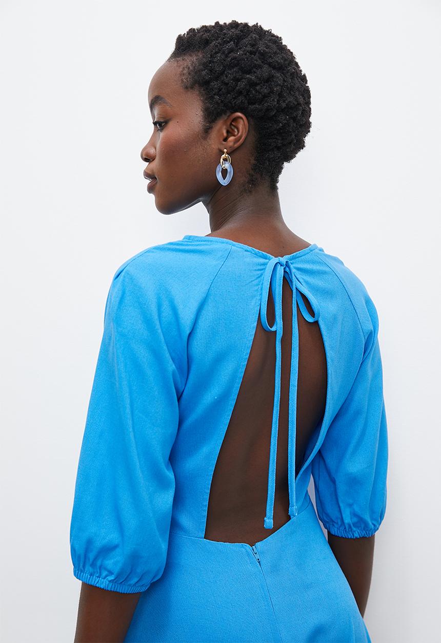 Superbalist - Puff sleeve open back fit & flare - cyan 