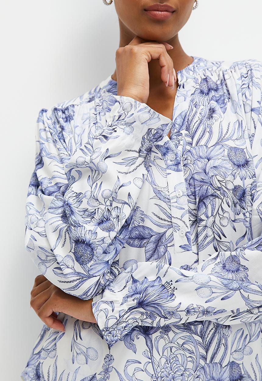 edit - Mandarin bellow sleeve peasant blouse - blues botanical