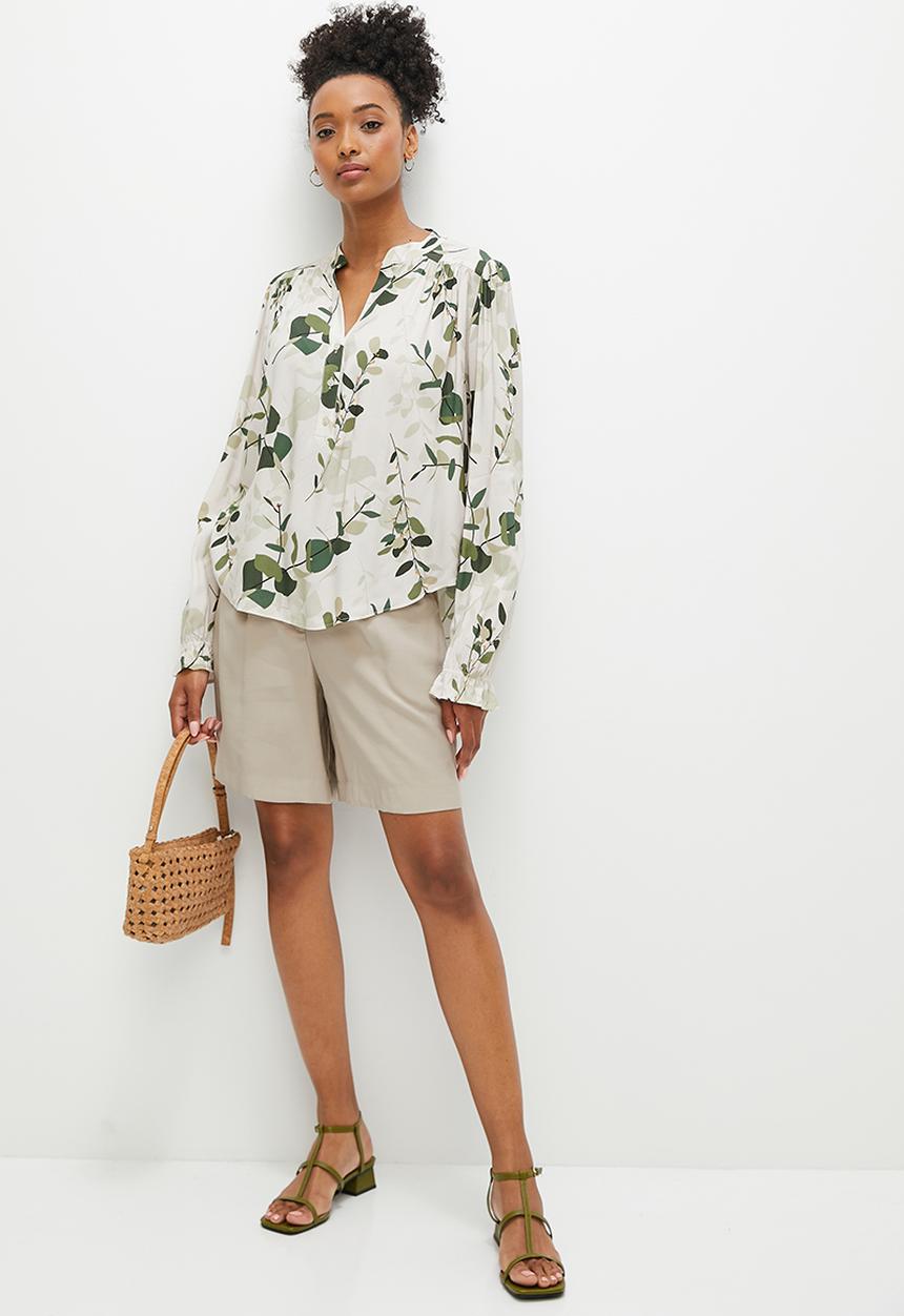 edit - Mandarin bellow sleeve peasant blouse - penni gum leaves print
