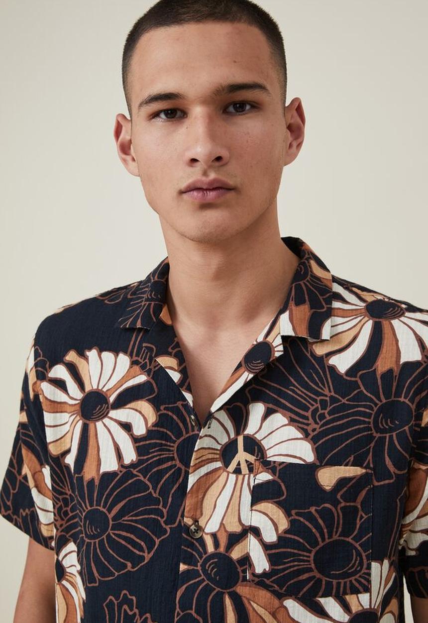 Cotton On - Riviera short sleeve shirt - black daisy