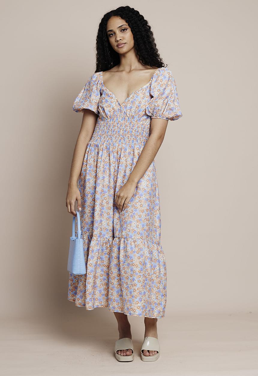 Me&B - Shirring curved band dress with pockets - blues floral ditsy