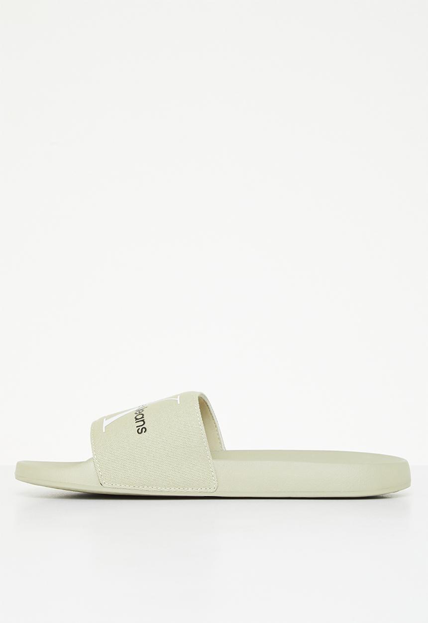 Calvin Klein - Slide monogram - wheat fields