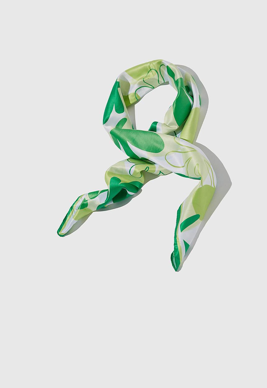 Cotton On - Versatile scarf - charlie check floral green