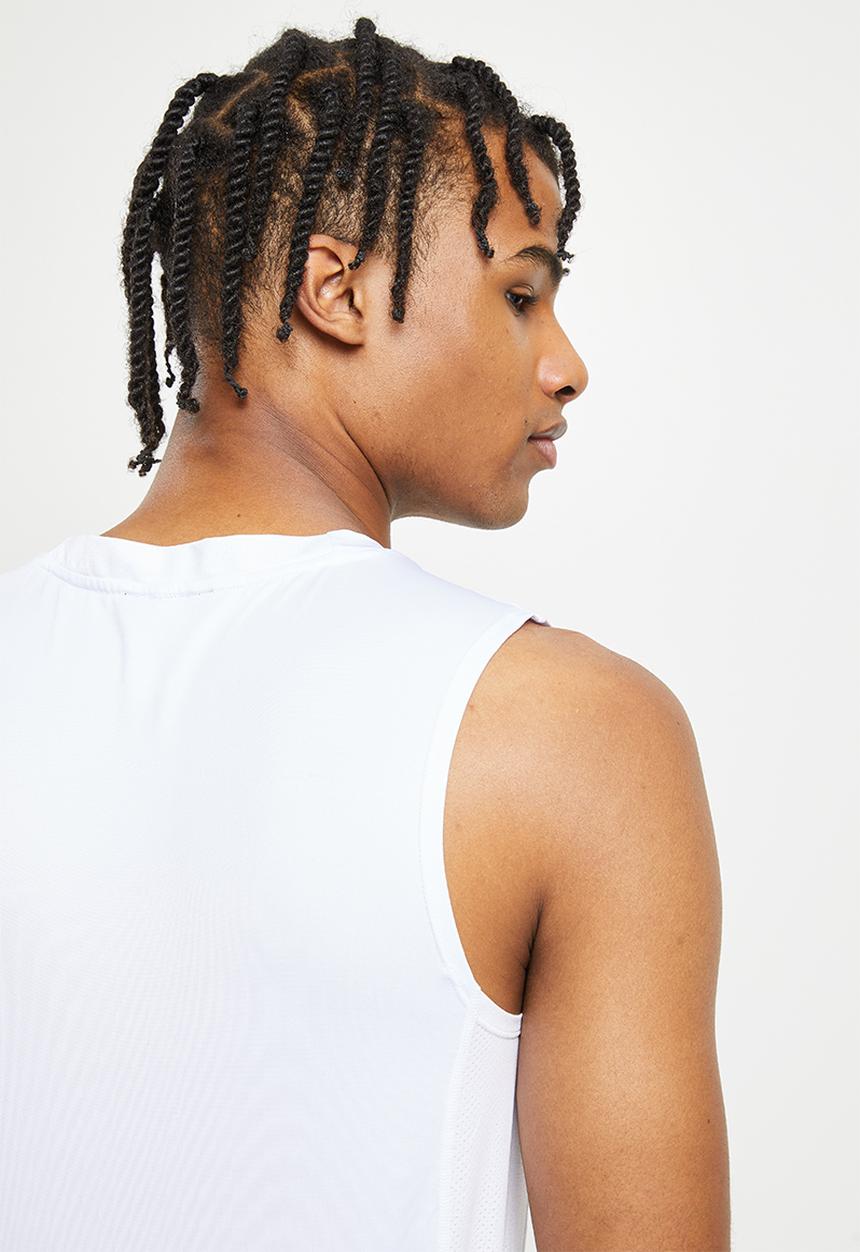 basicthread - Active vest - white