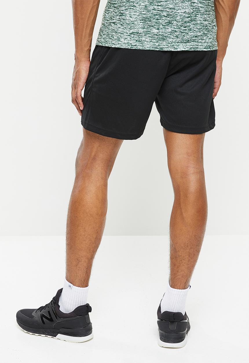 basicthread - Training short - black
