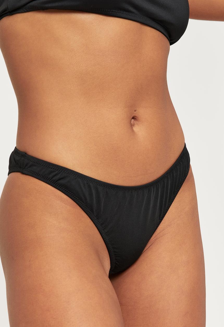 Supré  - Luxe gathered bikini bottom - black