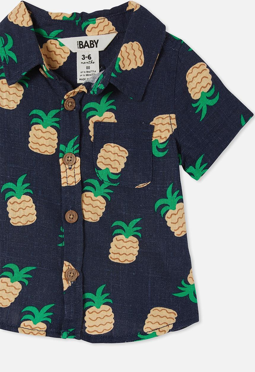 Cotton On - Leonard button down shirt - indigo & tropical pineapples