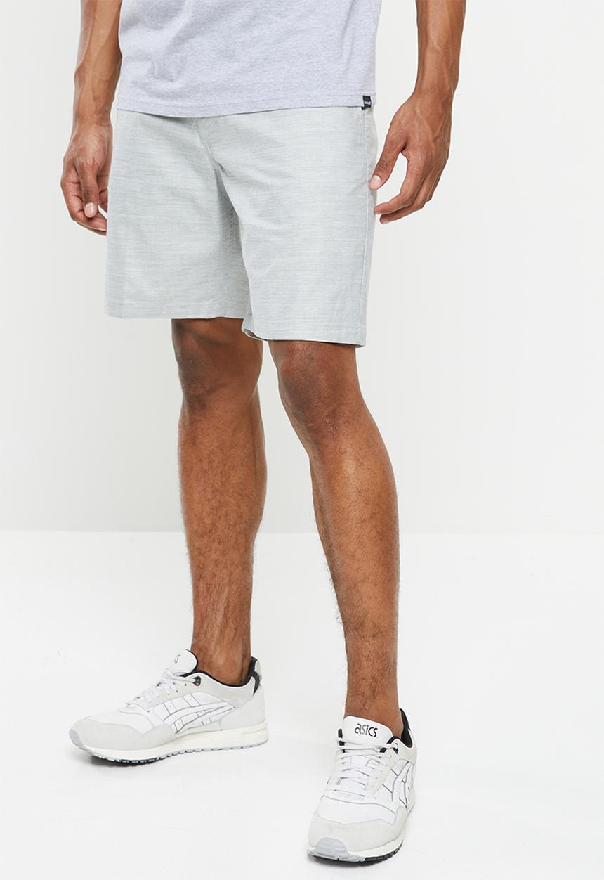 Hurley - Dri breathe 19” walkshorts - wolf grey