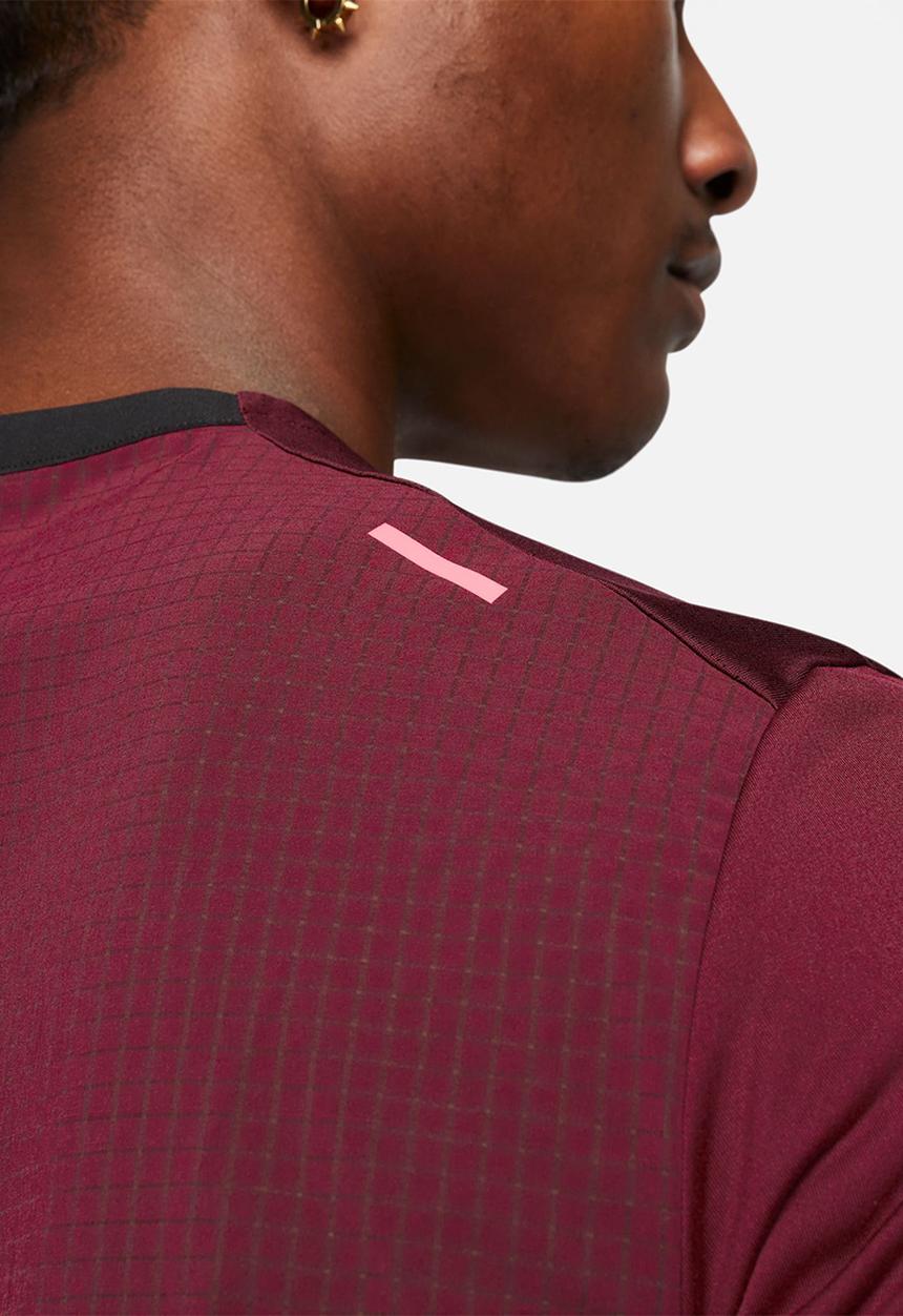 Nike - Nike Dri-FIT Rise 365 Short-Sleeve Trail Running Top