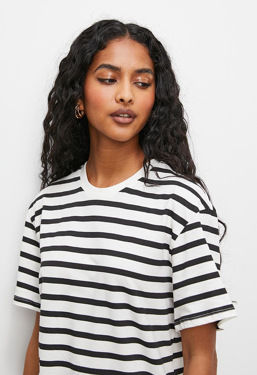 Superbalist - Basic crew easy fit stripe - black & ecru stripe