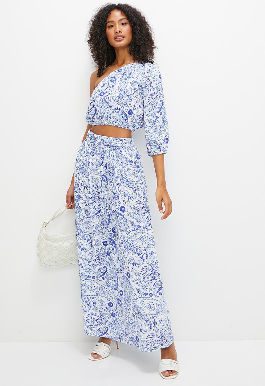 MILLA - Co-ord asymmetric top - blue paisley